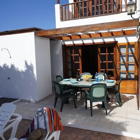 Hébergement de vacances Villa Uga *